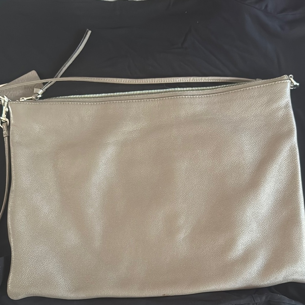 Elegant Tan Leather Women's Bag